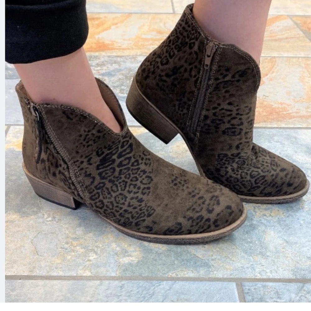 Leopard Fawn Bootie